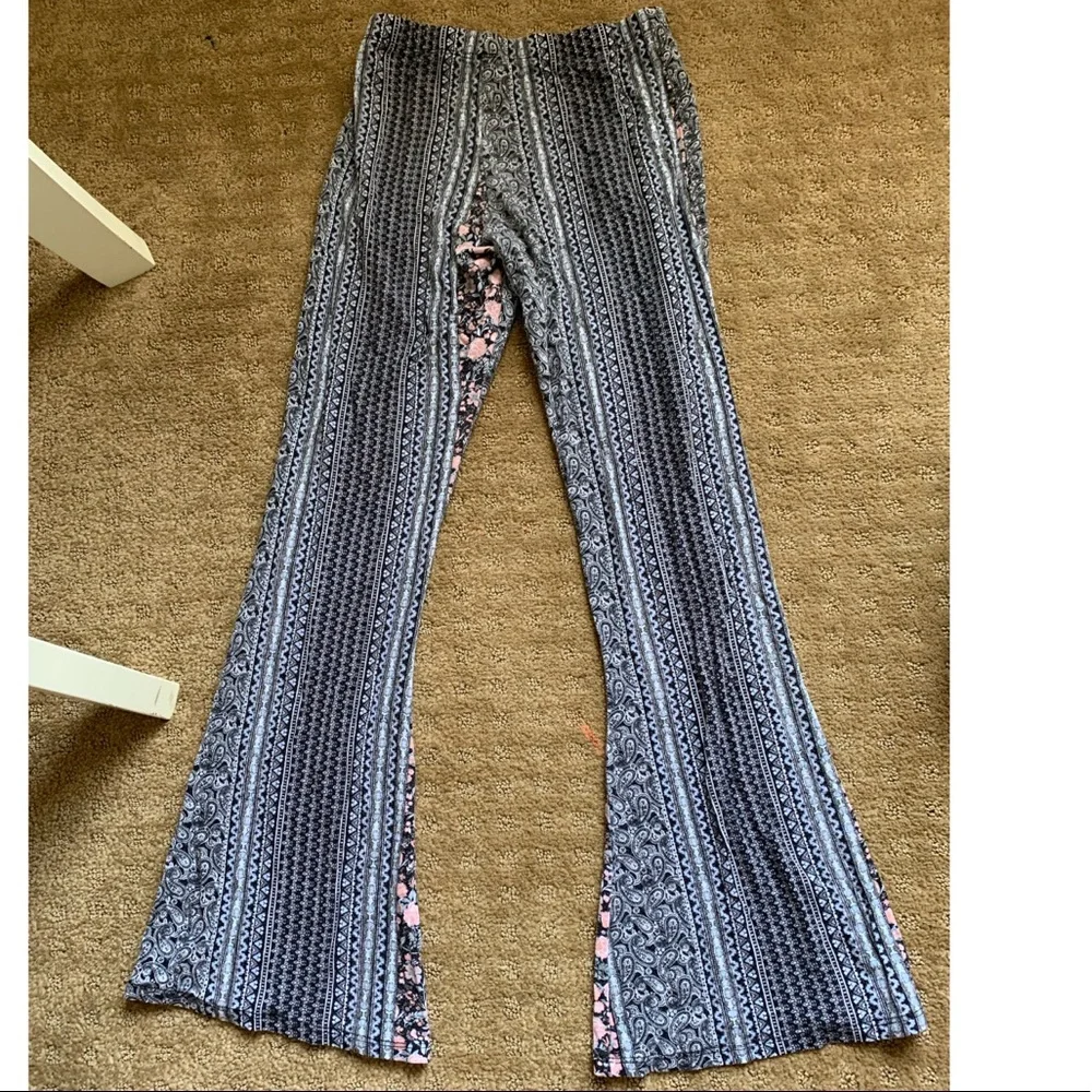 Pattern Flare Pant - Picture 3 of 3